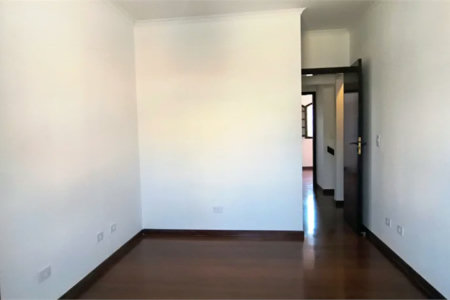Sobrado à venda com 3 quartos, sendo 2 suítes, em Jardim Ivana, São Paulo, SP