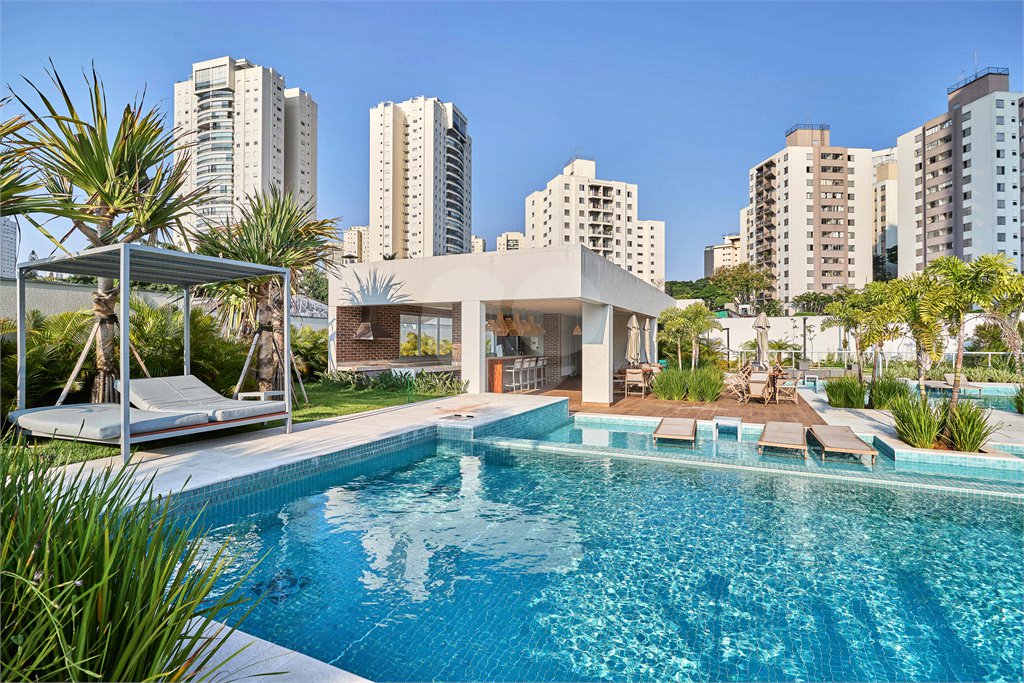 Apartamento à venda com 3 suítes em Jardim Marajoara, São Paulo, SP