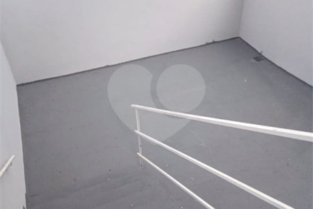 Casa à venda com 2 quartos, sendo 1 suíte, no Centro, Mairinque, SP