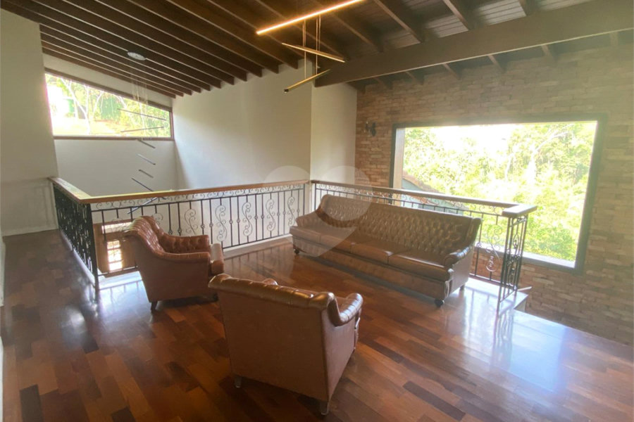 Casa à venda com 4 suítes no condomínio Gleba II, Mairiporã - SP