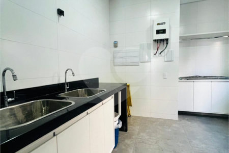 Casa à venda com 3 suítes no condomínio Portal dos Bandeirantes, Salto - SP