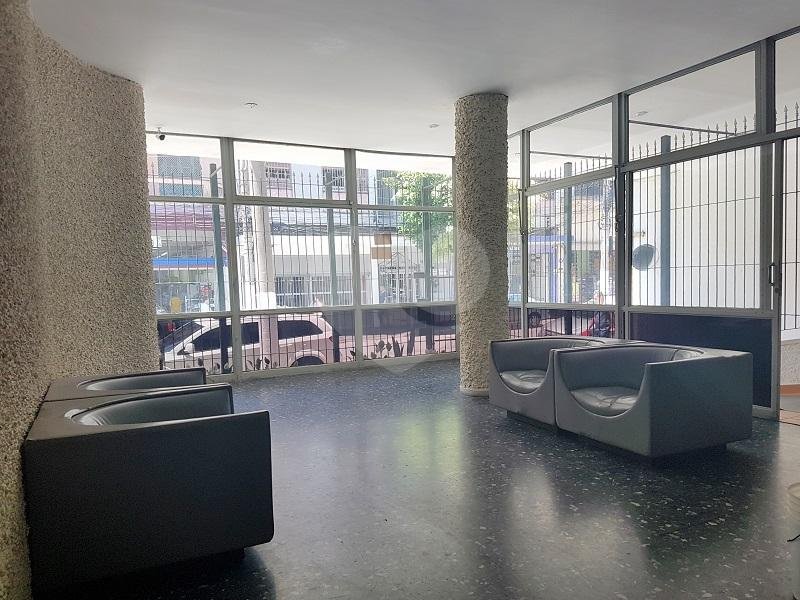 Apartamento à venda com 3 quartos, sendo 1 suíte, em Bom Retiro, São Paulo, SP