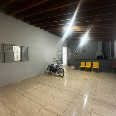 Casa à venda com 3 quartos, sendo 1 suíte,  em Jardim Alvorada, Três Lagoas, MS