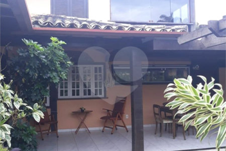 Casa em condomínio à venda com 2 quartos, sendo 1 suíte,  em Portal da Ferradura, Armação dos Búzios, RJ