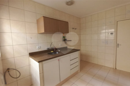 Casa para alugar com 3 quartos, sendo 1 suíte, em Jardim Bonfiglioli, São Paulo, SP