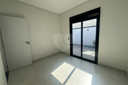 Casa à venda com 3 quartos, sendo 1 suíte, no condomínio Residencial Villagio Wanel, Sorocaba - SP