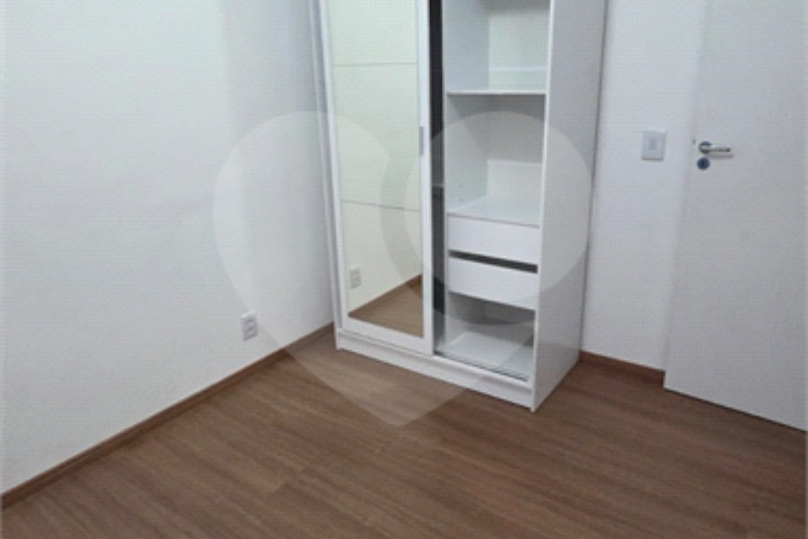 Apartamento à venda com 2 quartos em Vila Zat, São Paulo, SP