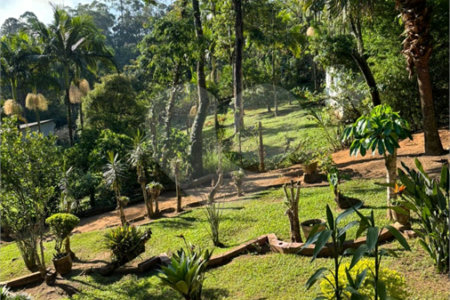 Sítio à venda com 5 quartos, sendo 1 suíte,  em Mirante do Arujá, Arujá, SP