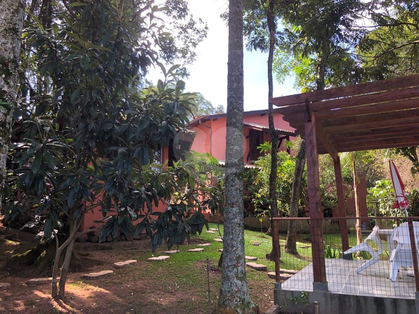 Casa à venda com 3 suítes no condomínio Sausalito, Mairiporã - SP