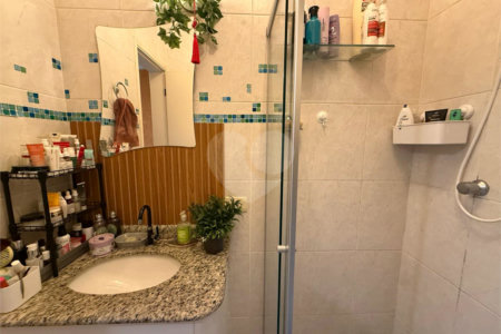Casa à venda com 2 suítes no condomínio Village Palmas, São Paulo - SP