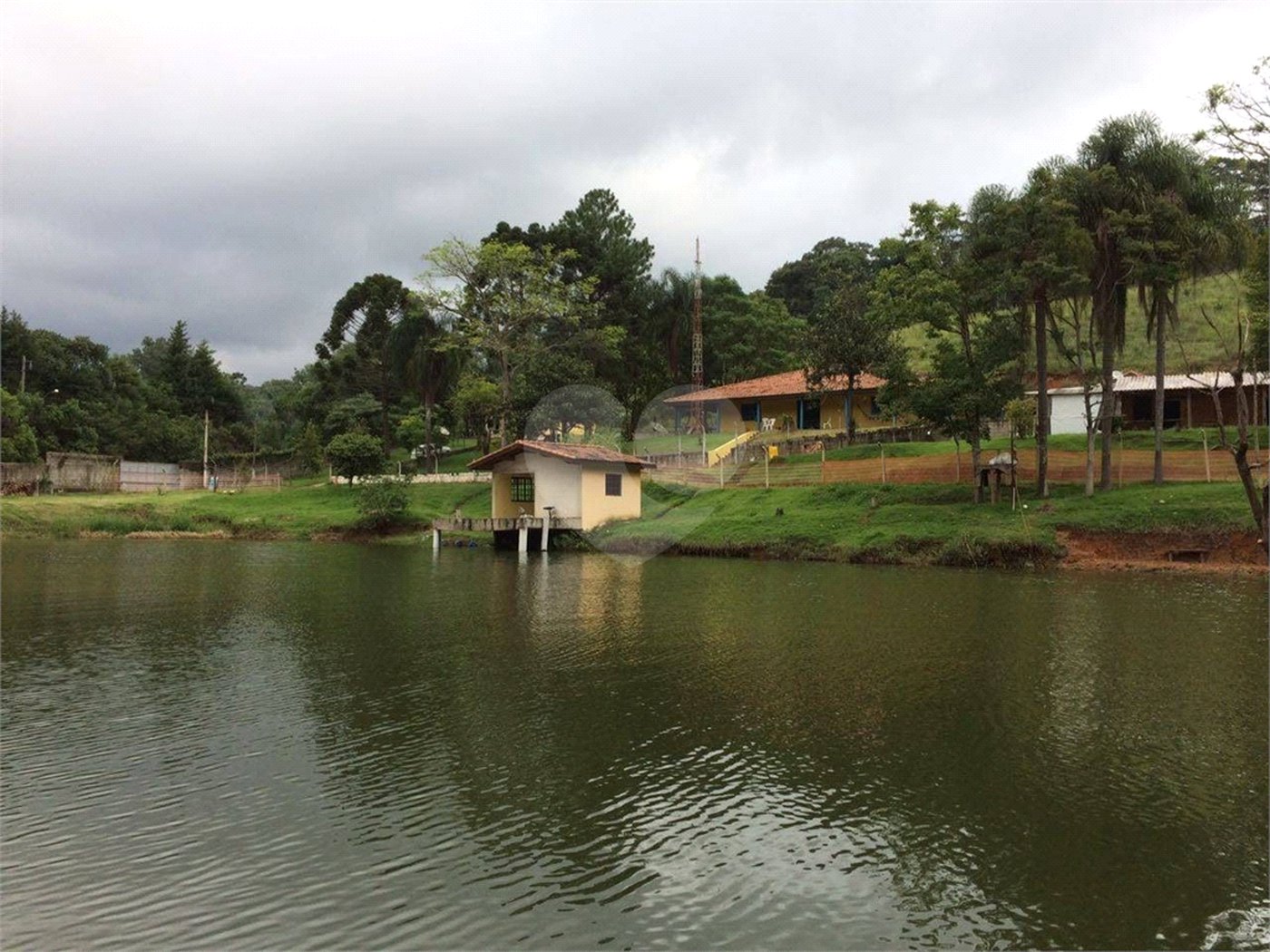 Chácara à venda ou para alugar com 5 suítes,  no Centro (são João Novo), São Roque, SP