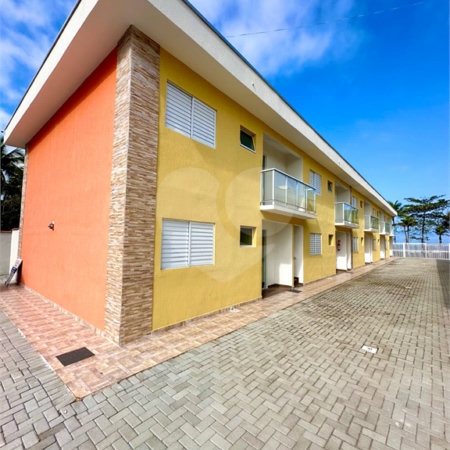 Apartamento à venda com 2 quartos, sendo 1 suíte,  em Vista Linda, Bertioga, SP