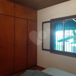 Casa Térrea à venda com 3 quartos em Horto Florestal, São Paulo, SP