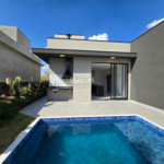 Casa térrea à venda com 3 quartos, sendo 1 suíte, no condomínio Portal Lamis, Atibaia - SP