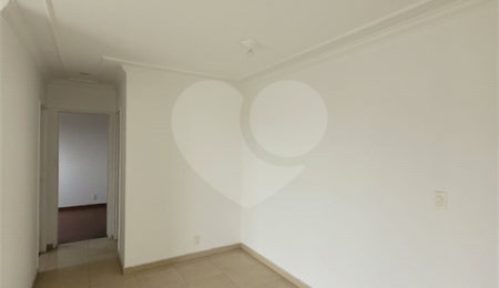 Apartamento à venda com 3 quartos, sendo 1 suíte,  em Vila Regente Feijó, São Paulo, SP