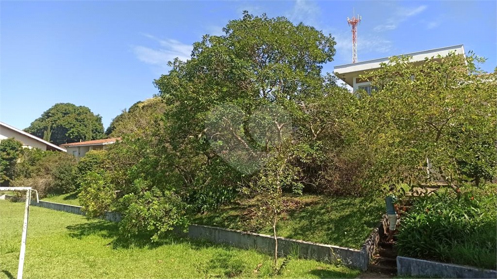 Casa à venda com 4 quartos, sendo 1 suíte, em Vila Santista, Atibaia, SP