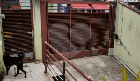Sobrado à venda com 4 quartos, sendo 1 suíte, em Jardim Monte Kemel, São Paulo, SP