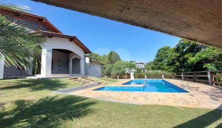 Casa à venda com 4 suítes no condomínio Monte Belo, Salto - SP