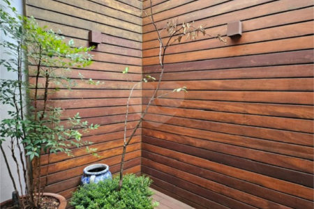 Casa à venda com 4 quartos, sendo 2 suítes,  no condomínio Villa Luxis, São Paulo - SP