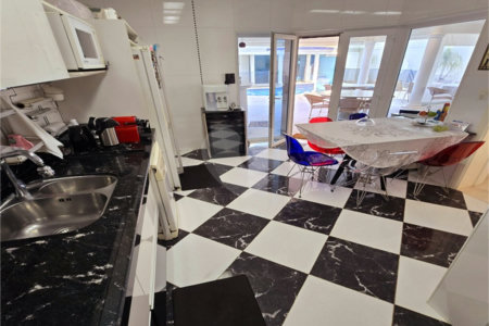 Casa à venda com 4 suítes no condomínio Jardim Residêncial da Villa Suiça, Indaiatuba - SP