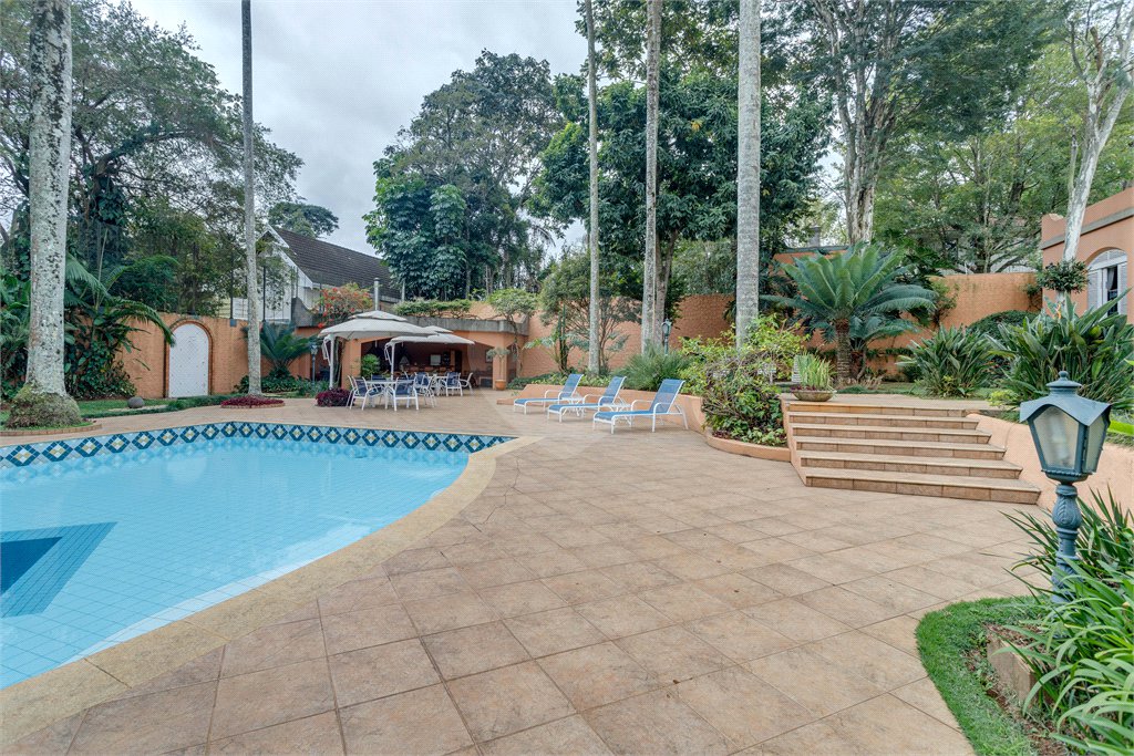 Casa à venda ou para alugar com 4 suítes em Alto da Boa Vista, São Paulo, SP