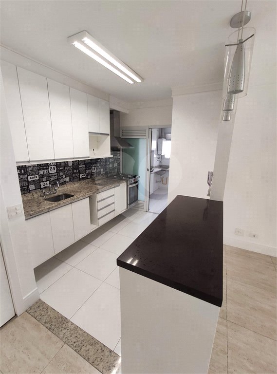 Apartamento à venda ou para alugar com 3 quartos, sendo 1 suíte,  em Parque Reboucas, São Paulo, SP