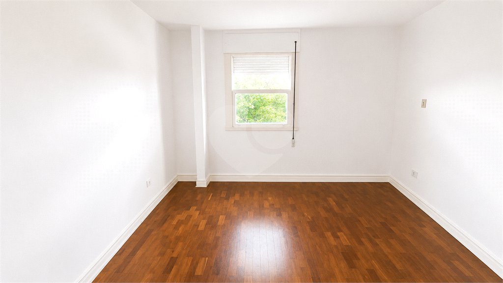 Apartamento à venda com 4 quartos, sendo 1 suíte, em Alto da Boa Vista, São Paulo, SP