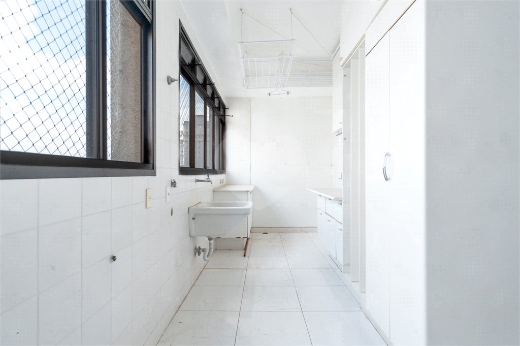 Duplex à venda com 6 quartos, sendo 4 suítes, em Alto de Pinheiros, São Paulo, SP