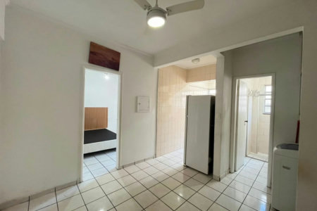 Apartamento na Quadra da Praia na Ponta da Praia – Andar Alto | Excelente Oportunidade em Santos!