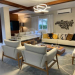 Casa à venda com 4 suítes no condomínio Marambaia, Vinhedo - SP