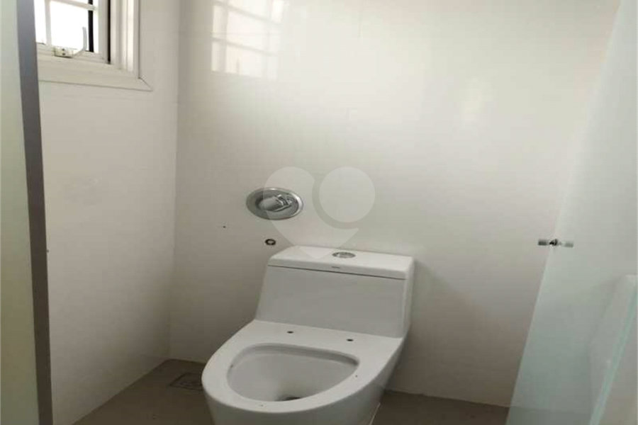 Sobrado à venda com 3 quartos, sendo 1 suíte, em Jardim São Paulo(zona Norte), São Paulo, SP