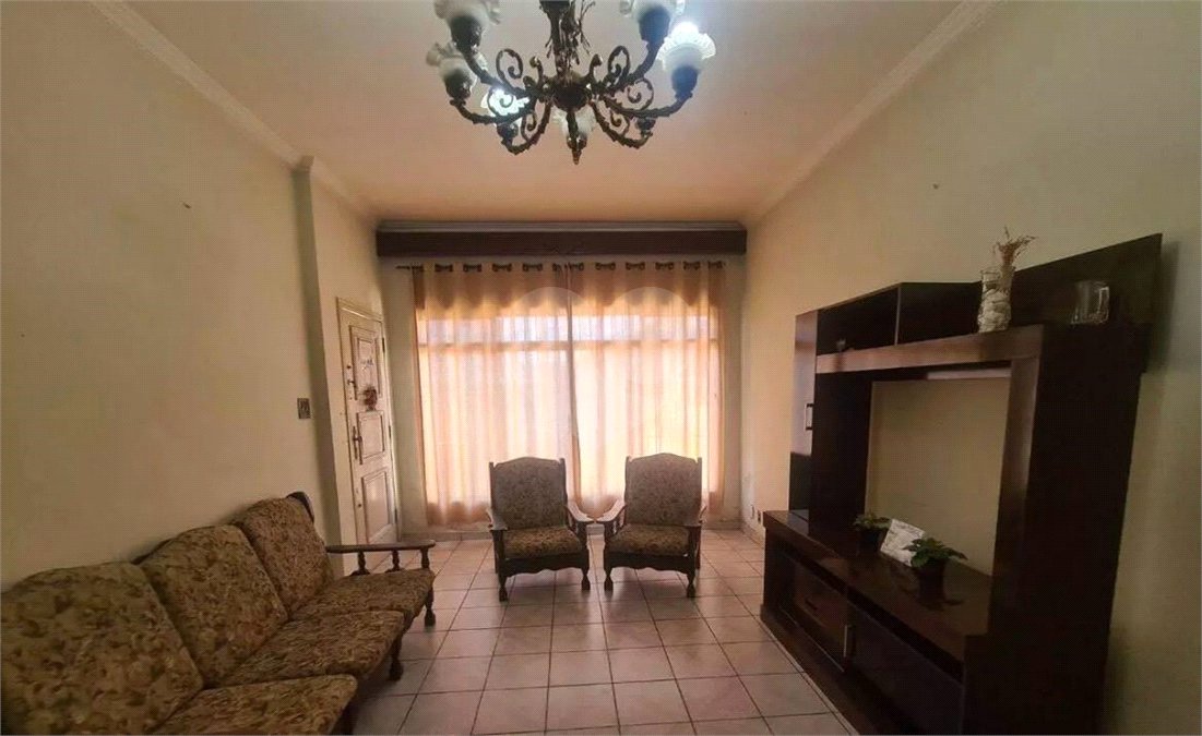 Casa à venda com 4 quartos, sendo 1 suíte,  em Jardim Trussardi, São Paulo, SP