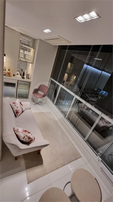 Apartamento à venda com 3 quartos, sendo 1 suíte,  em Baeta Neves, São Bernardo do Campo, SP