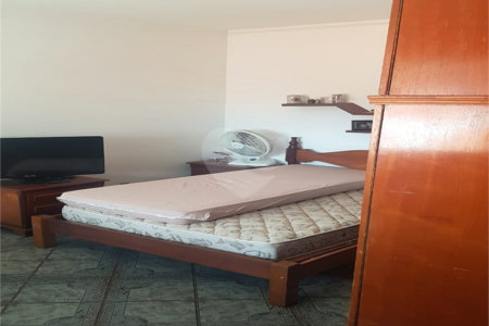 Sobrado à Venda no Parque Fehr – 3 Dormitórios e Área Gourmet em Rua Tranquila