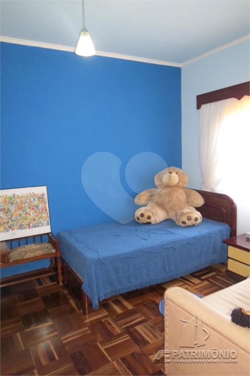 Casa à venda com 5 quartos, sendo 1 suíte, em Portal das Acácias, Santana de Parnaíba, SP