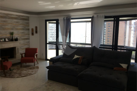 Apartamento à venda com 3 suítes em Vila Suzana, São Paulo, SP