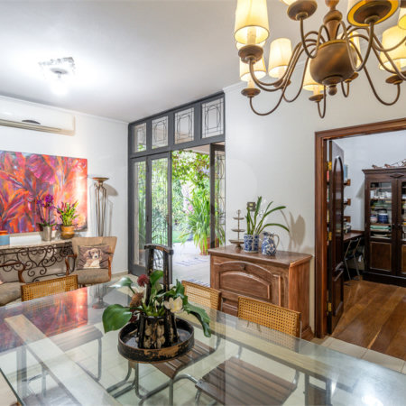 Casa à venda com 6 quartos, sendo 2 suítes, em Jardim Primaveril, Três Lagoas, MS
