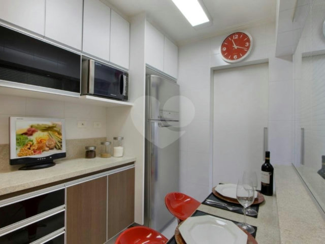 Apartamento à venda com 2 quartos, sendo 1 suíte,  em Vila Olímpia, São Paulo, SP