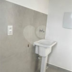 Casa à venda com 2 suítes no condomínio Vila Ilha de Creta, Valinhos - SP