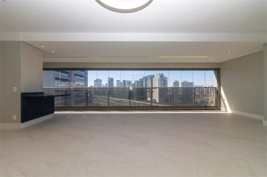 Apartamento à venda ou para alugar com 3 suítes em Jardim Morumbi, São Paulo, SP