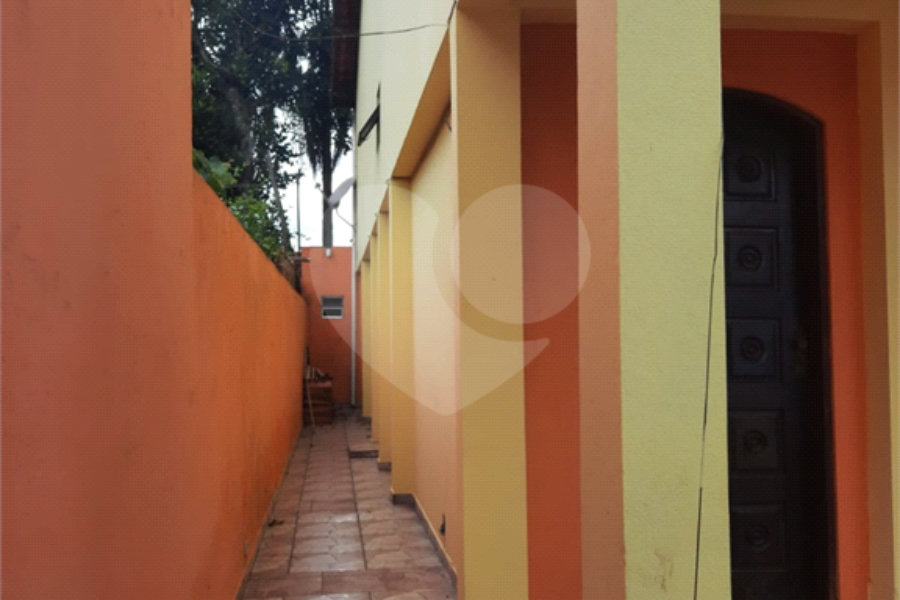 Sobrado à venda com 3 quartos, sendo 1 suíte, em Portal da Primavera, Cotia, SP