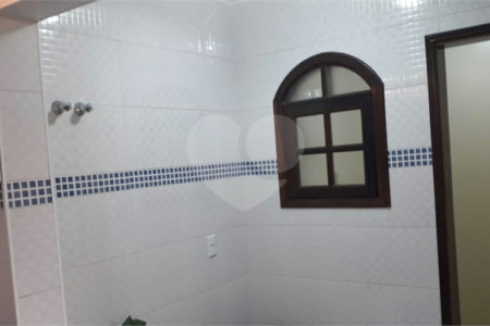 Casa à venda com 3 quartos, sendo 1 suíte, em Vila Gustavo, São Paulo, SP