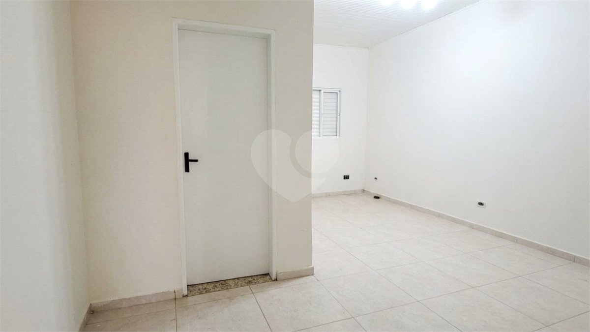 Chácara à venda com 3 suítes em Vila Xisto, São Miguel Arcanjo, SP