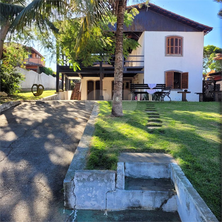 Casa à venda com 4 quartos, sendo 2 suítes, em Ferradura, Armação dos Búzios, RJ