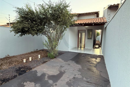 Casa à venda com 2 quartos em Ikaray, Várzea Grande, MT