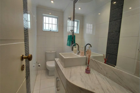 Casa à venda com 3 quartos, sendo 1 suíte, em Vila Ipojuca, São Paulo, SP
