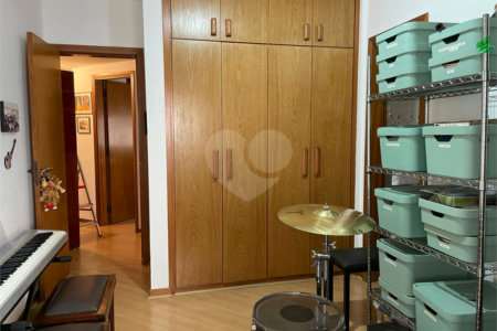 Apartamento à venda com 3 suítes em Granja Julieta, São Paulo, SP