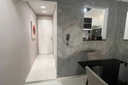 Apartamento á venda no Tatuapé com 79m², 3 quartos e 1 vaga AceitaPermuta