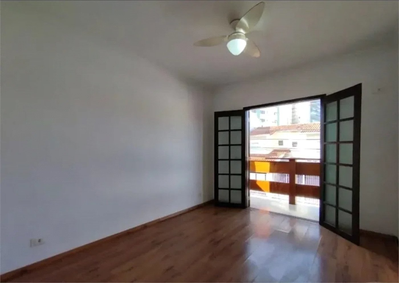 Sobrado à venda com 3 quartos, sendo 1 suíte,  em Jardim Ester, São Paulo, SP