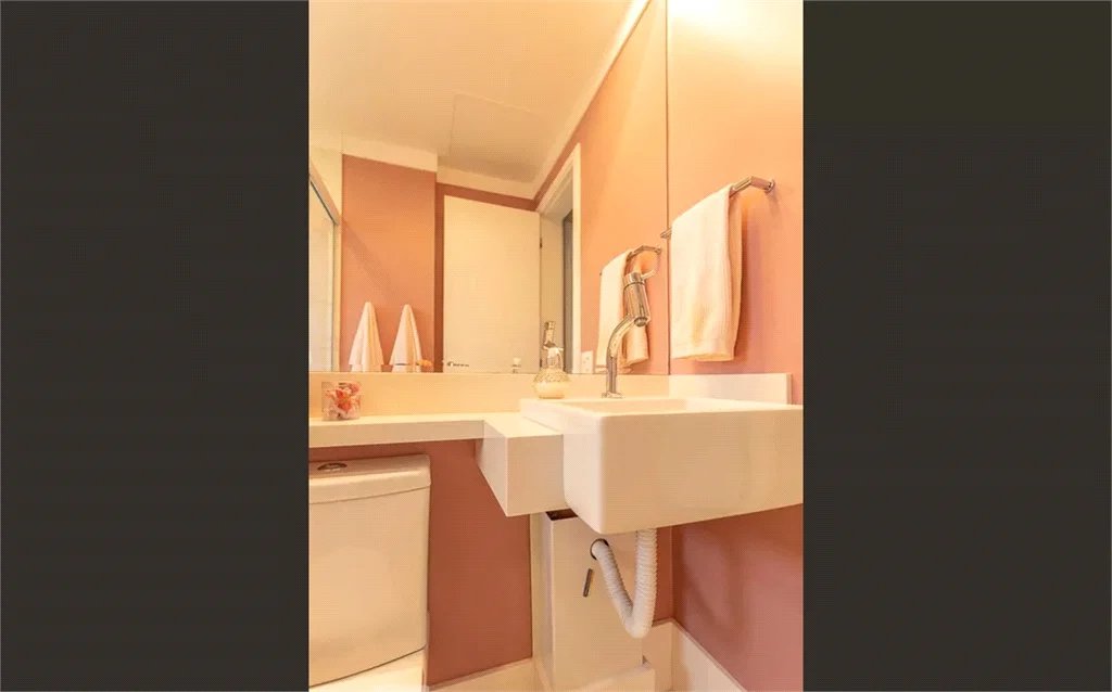 Apartamento à venda com 3 quartos, sendo 1 suíte, em Vila Anastácio, São Paulo, SP